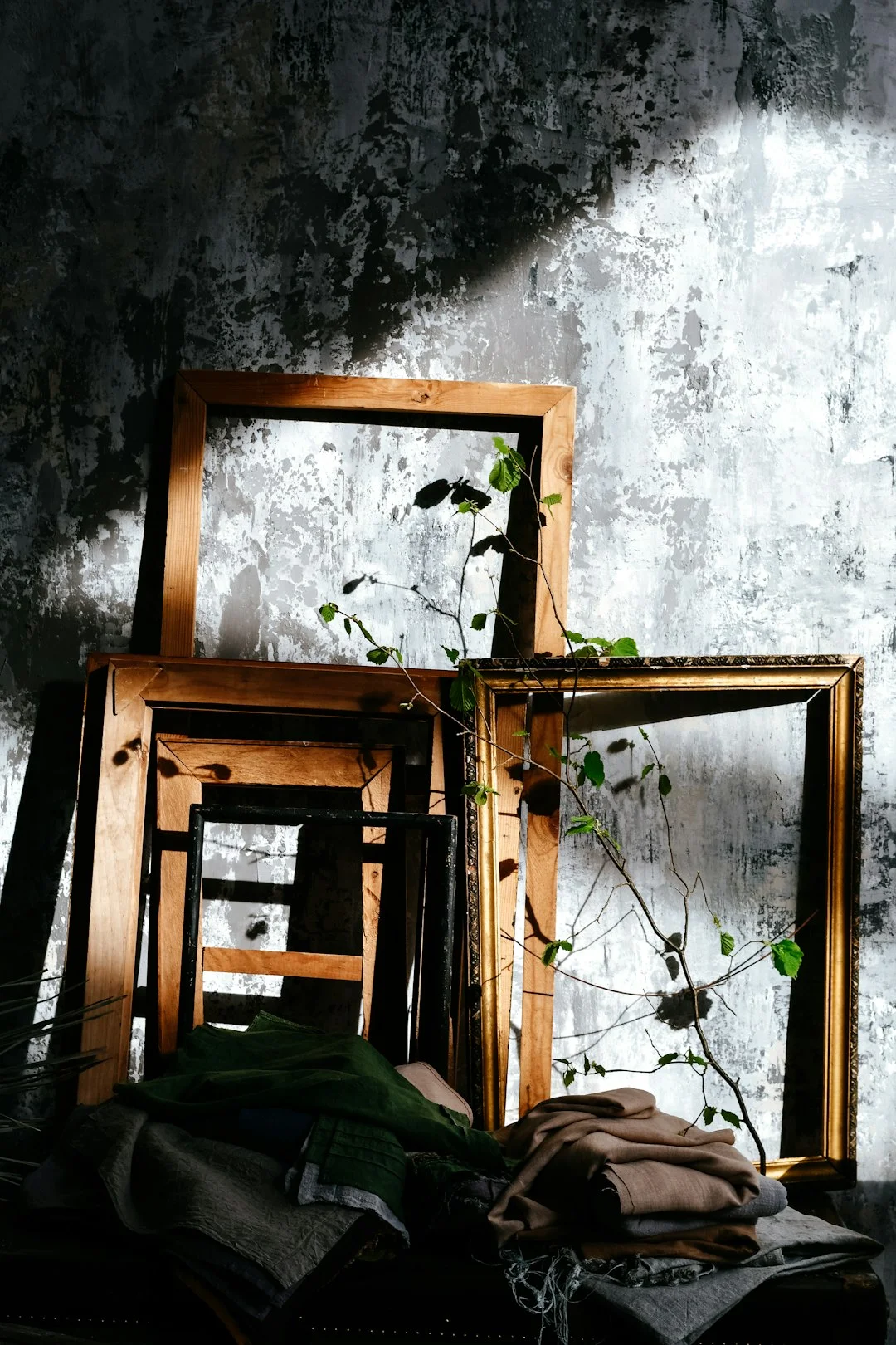 Bazi relationship conflicts How Does Bazi Explain Relationship Conflicts? chinese metaphysics illustration abstract energy