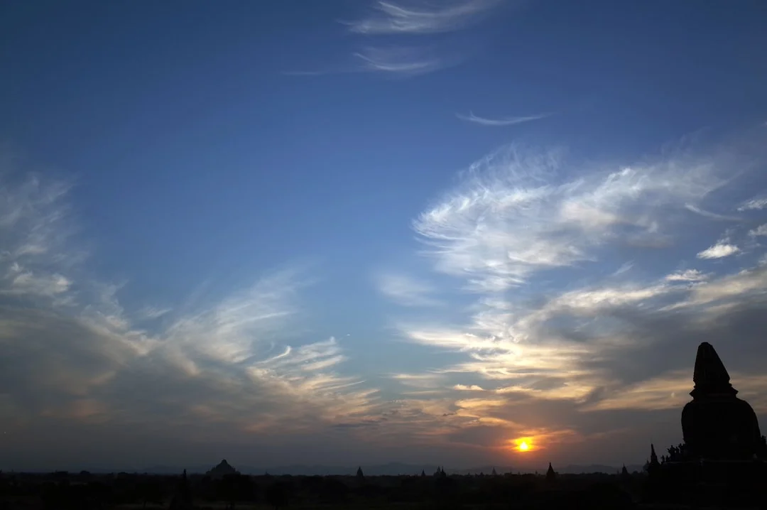 Soñar con el Sol ¿Qué Significa Soñar con el Sol? chinese metaphysics illustration abstract energy