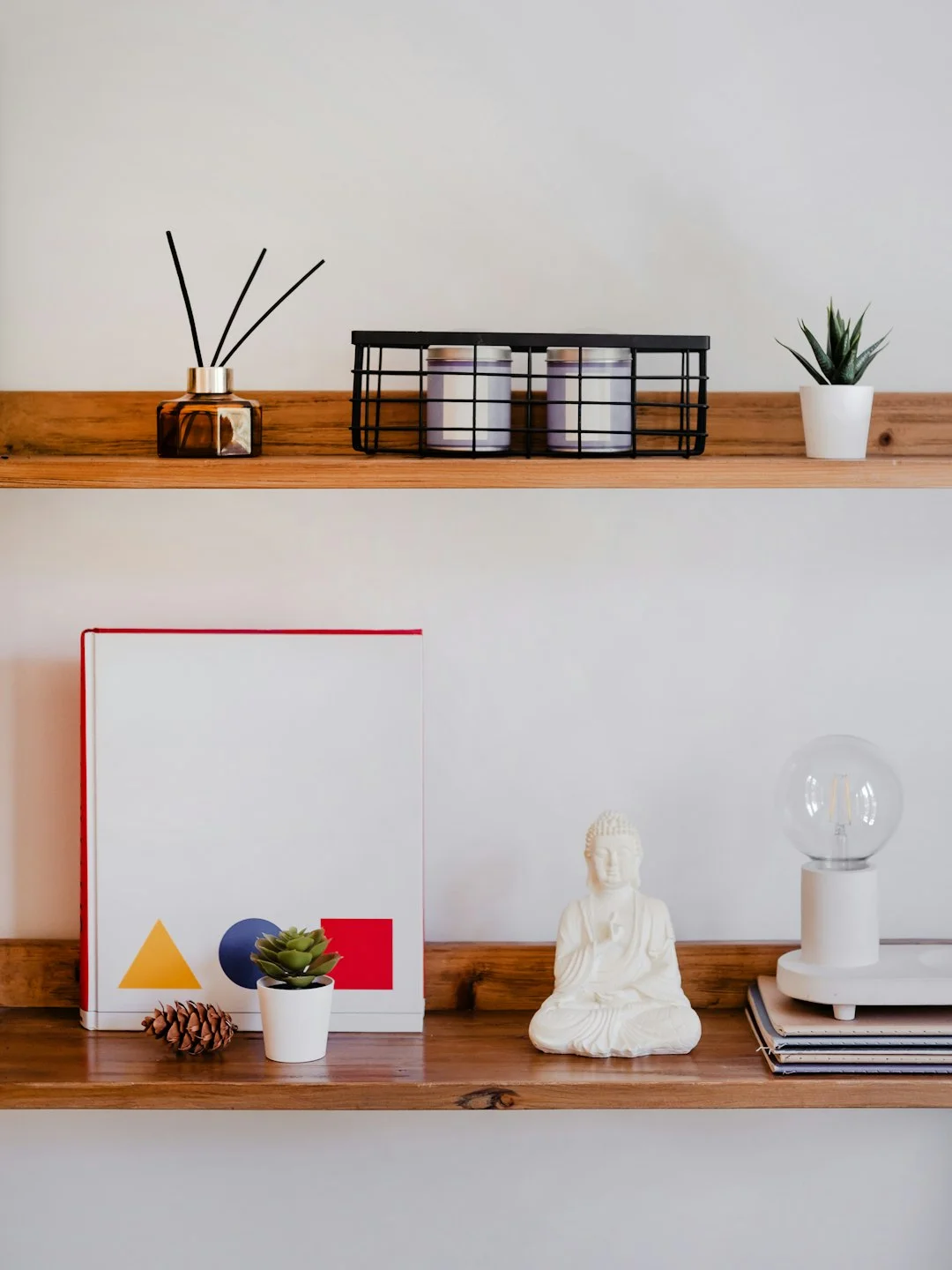 feng shui meaning of Can Feng Shui Improve Social Energy in the Living Room? Can Feng Shui Improve Social Energy in the Living Room? chinese metaphysics illustration abstract energy