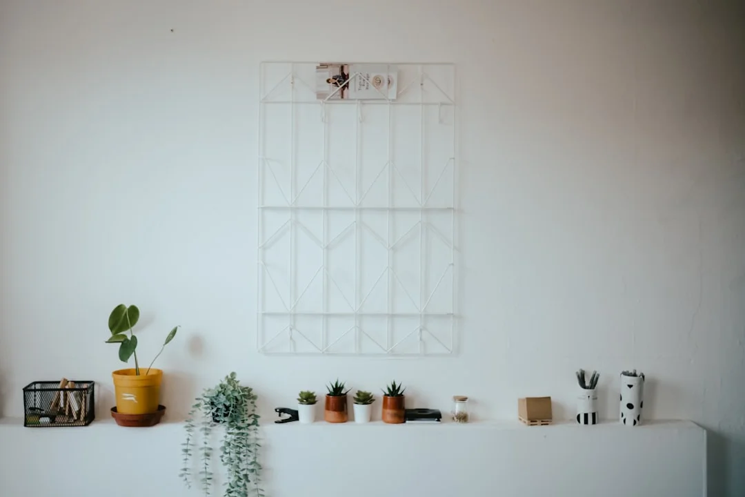 Can Office Feng Shui Improve Productivity? Can Office Feng Shui Improve Productivity? chinese metaphysics illustration abstract energy